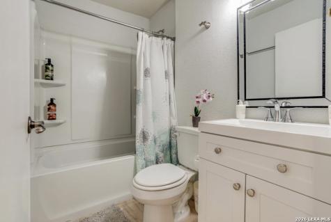 7131 Larksong Street Leon Valley TX 78238