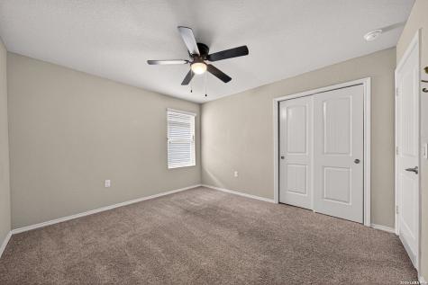 5811 Bridle Bend San Antonio TX 78218