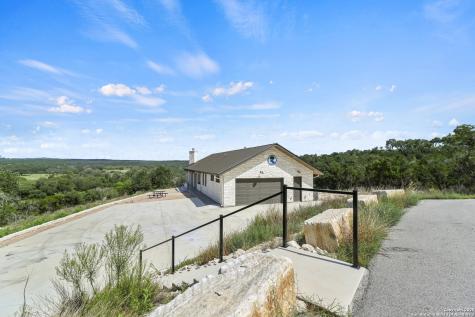 1687 Noble Trail Canyon Lake TX 78133