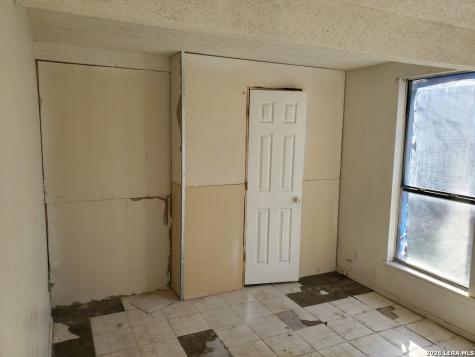 1742 Kendalia Avenue San Antonio TX 78224