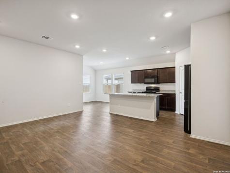 323 Shimmering Cove San Marcos TX 78666
