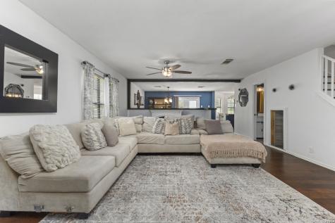 3406 Sunnydell Drive San Antonio TX 78253