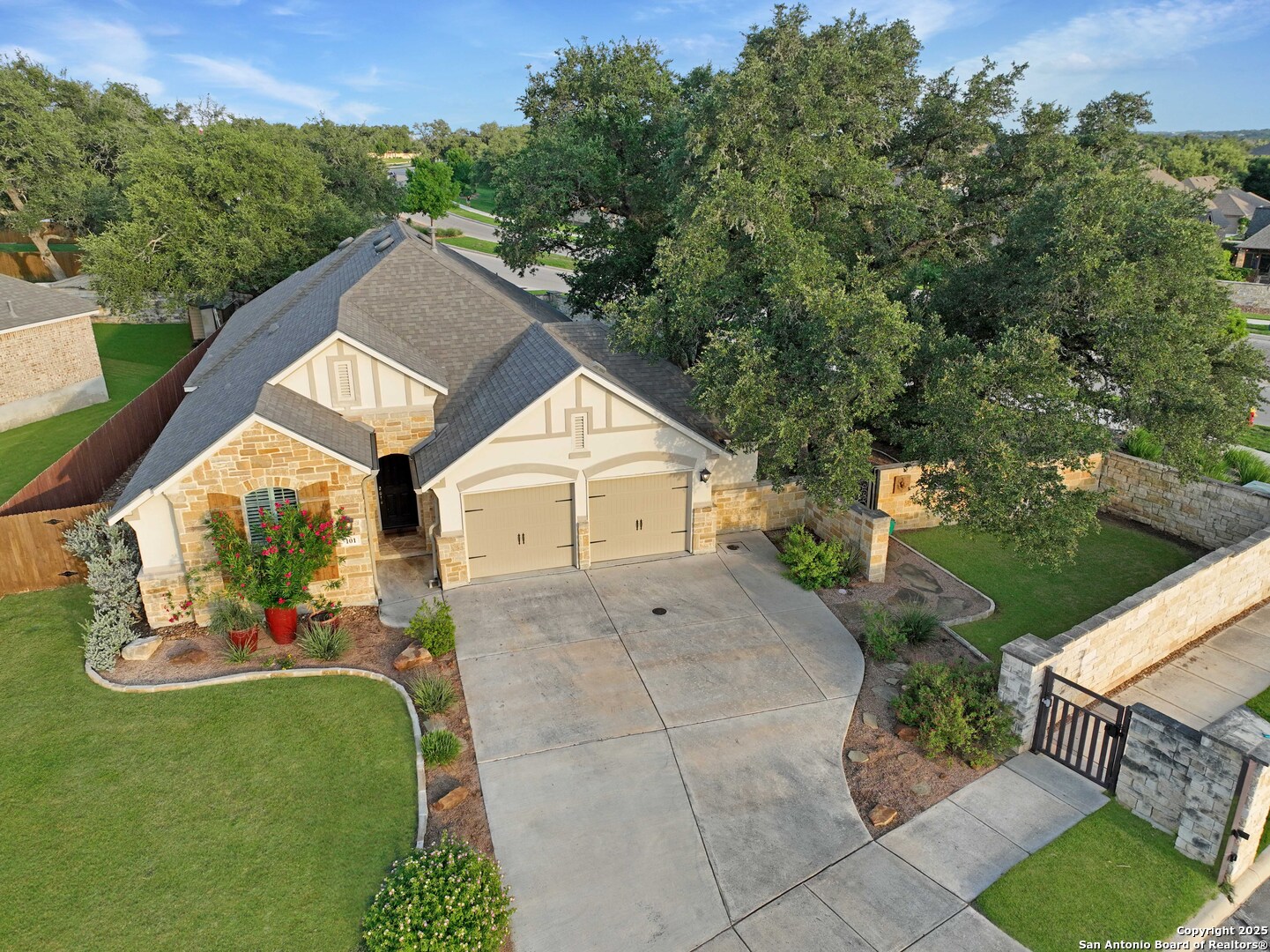 101 Boulder Creek Boerne TX 78006