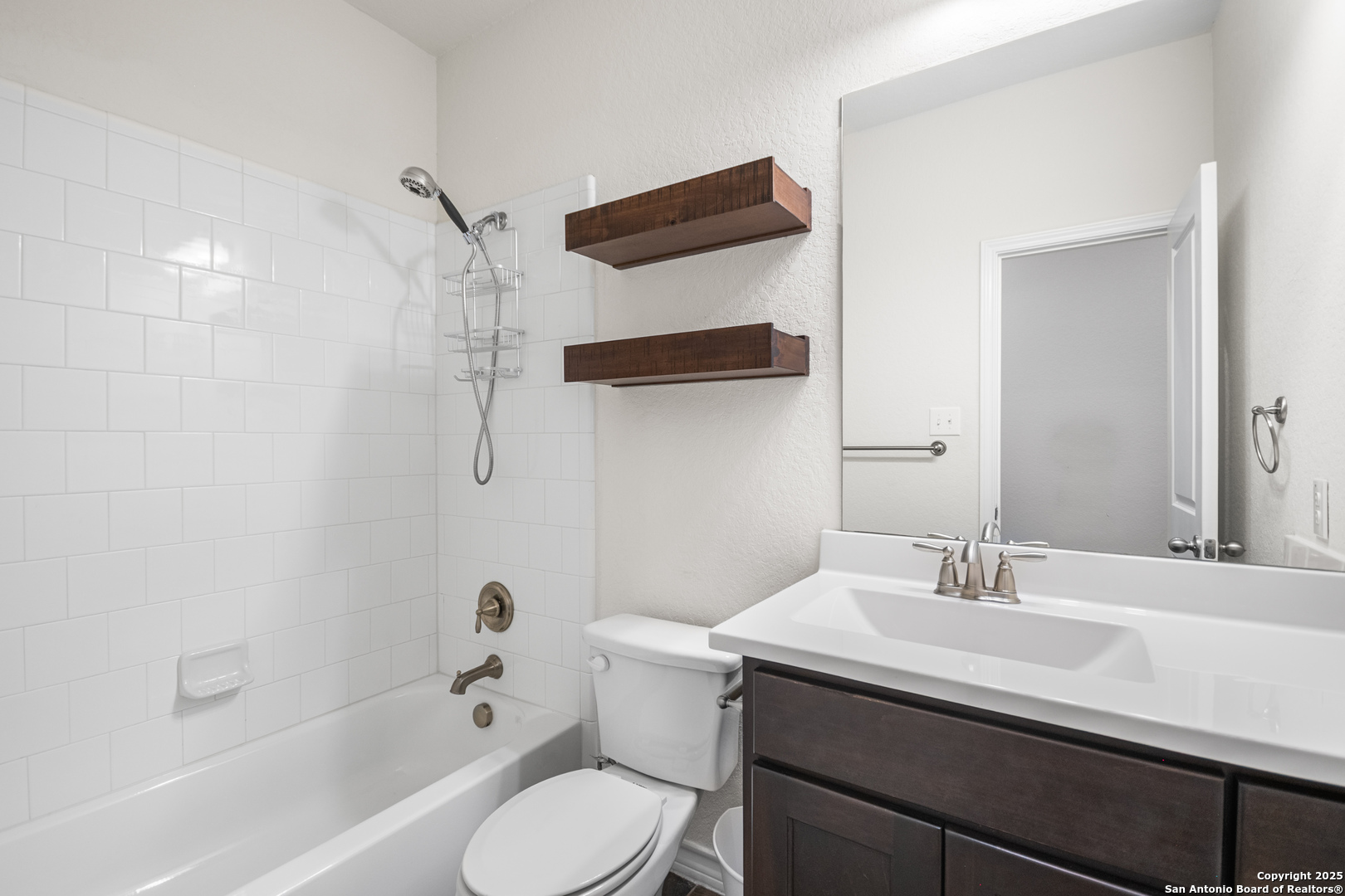 101 Boulder Creek Boerne TX 78006