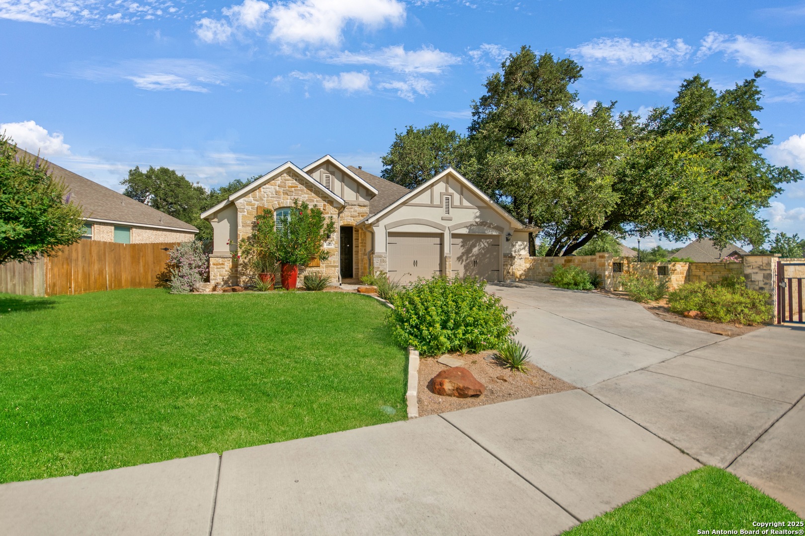 101 Boulder Creek Boerne TX 78006