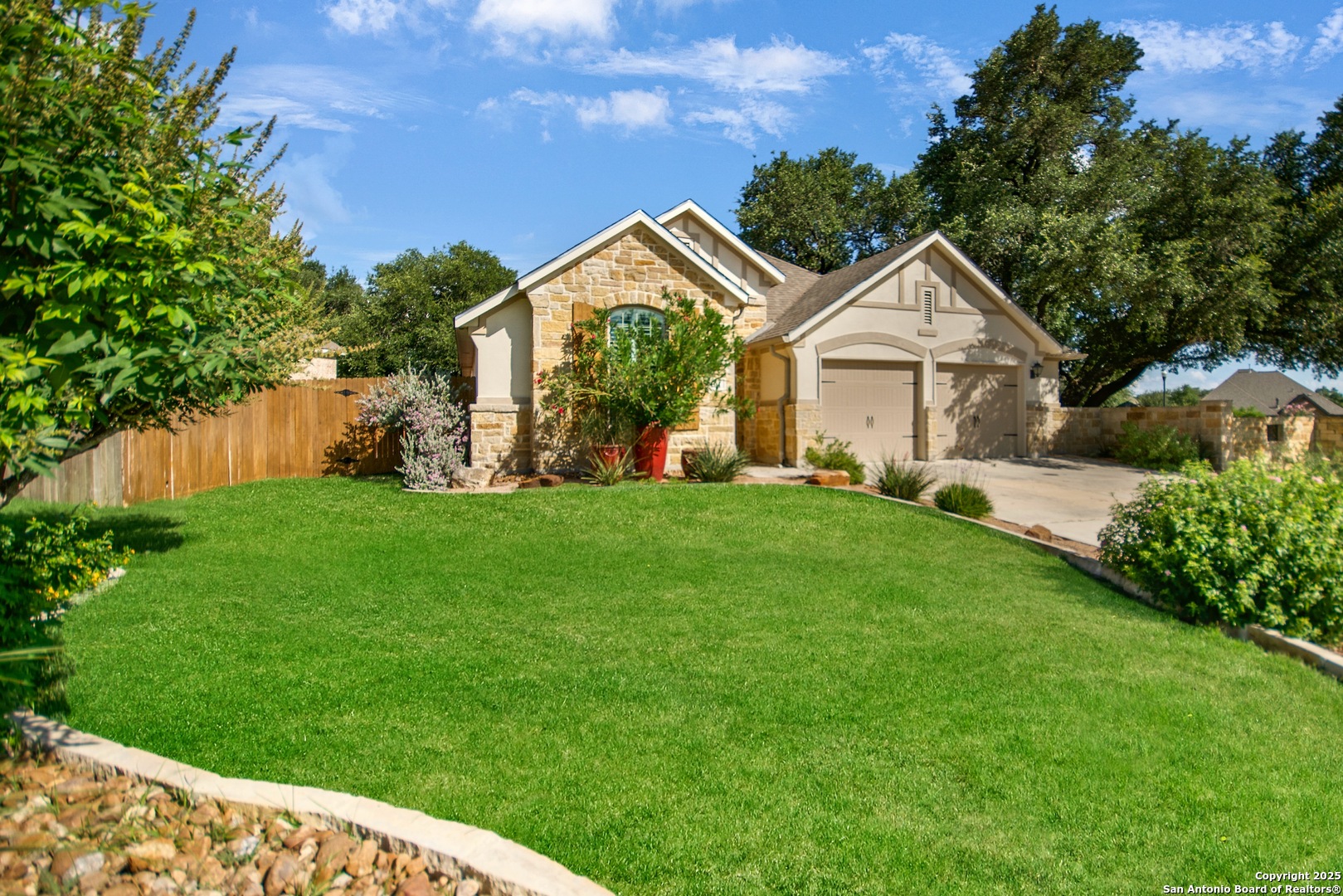 101 Boulder Creek Boerne TX 78006