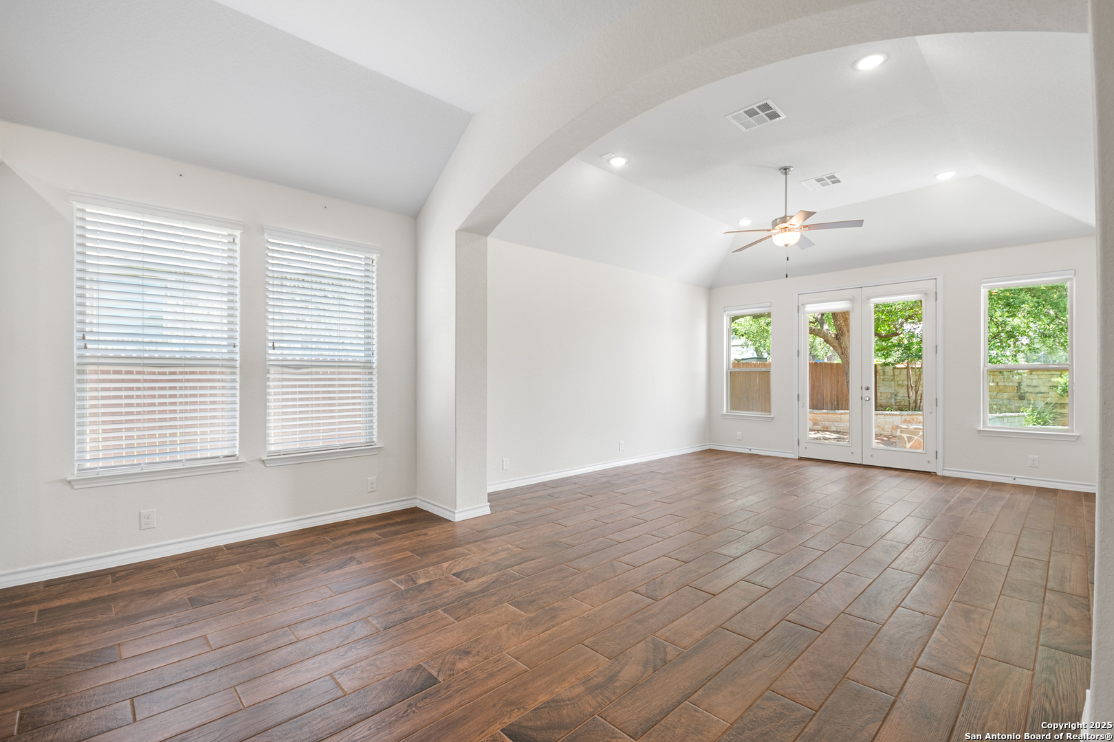 101 Boulder Creek Boerne TX 78006