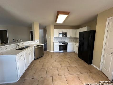 6641 Sally Agee Leon Valley TX 78238