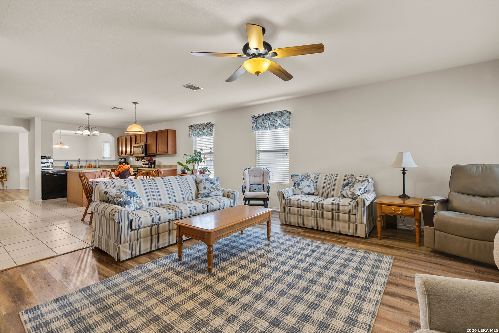9311 Easy Oak Creek Converse TX 78109