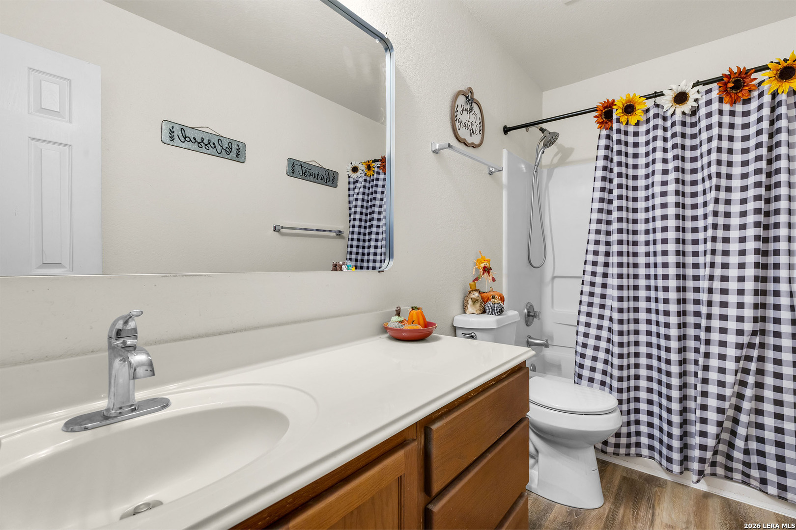 9311 Easy Oak Creek Converse TX 78109