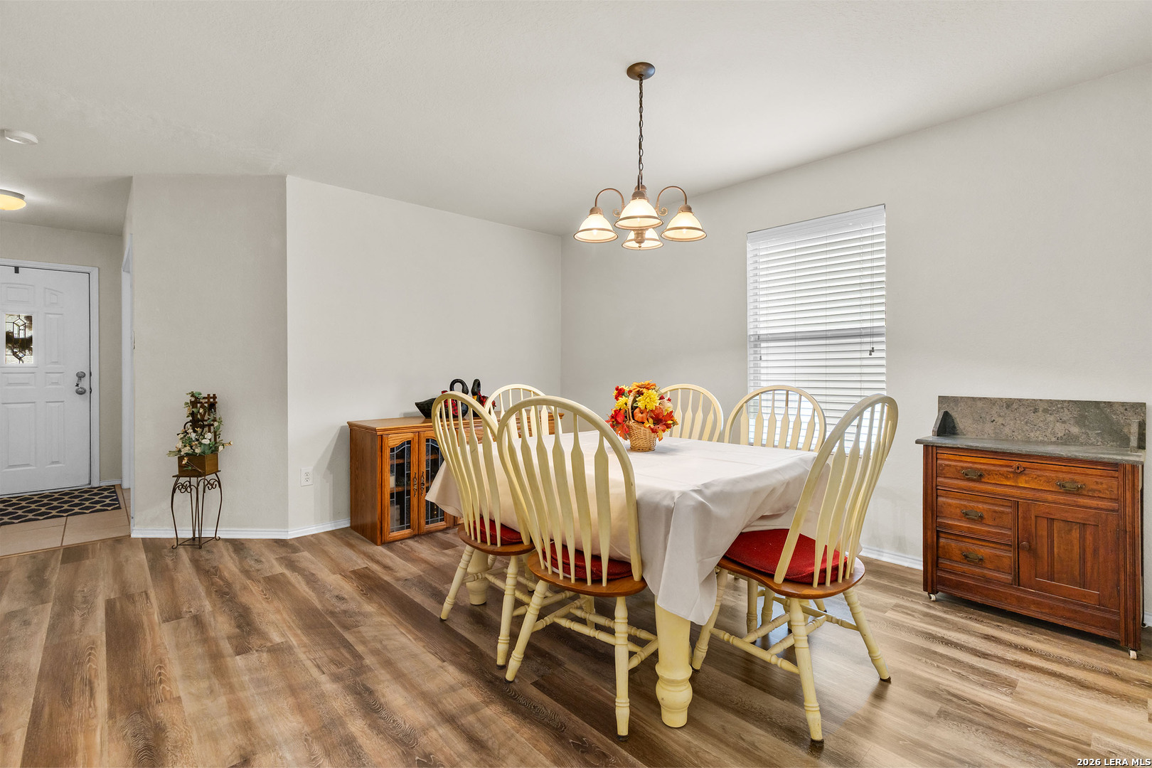 9311 Easy Oak Creek Converse TX 78109