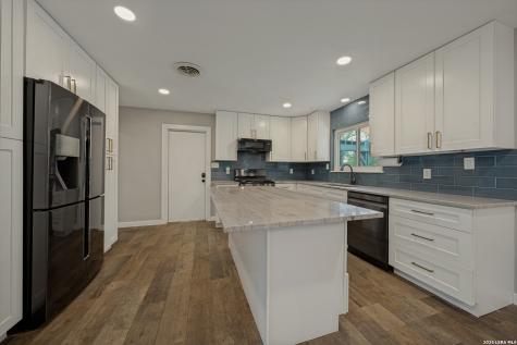 523 Woodcrest Drive San Antonio TX 78209