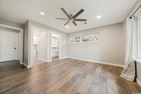 523 Woodcrest Drive San Antonio TX 78209