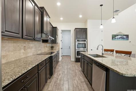306 County Road 6876 Natalia TX 78059