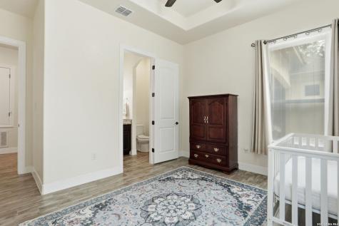 306 County Road 6876 Natalia TX 78059