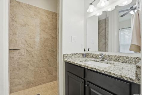306 County Road 6876 Natalia TX 78059