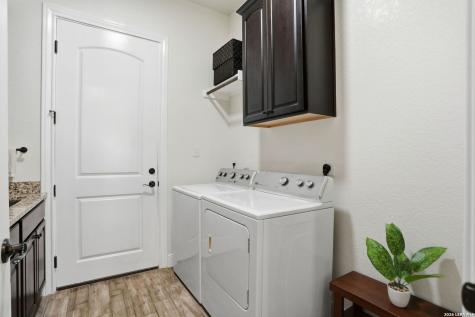 306 County Road 6876 Natalia TX 78059