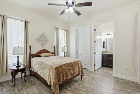306 County Road 6876 Natalia TX 78059