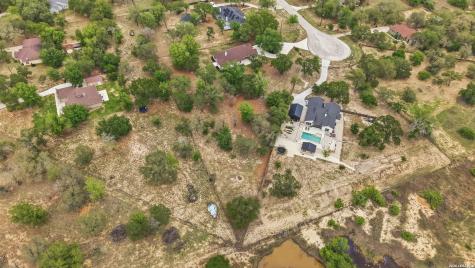 306 County Road 6876 Natalia TX 78059