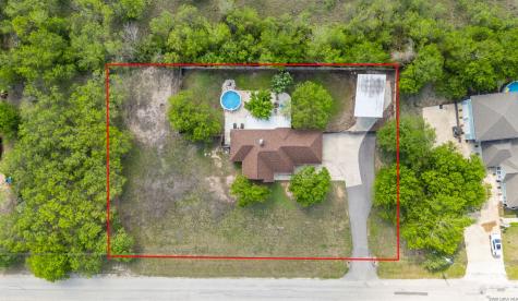 172 Rogues Hollow Seguin TX 78155