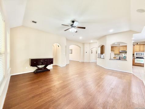 2415 Cortona Mist San Antonio TX 78260