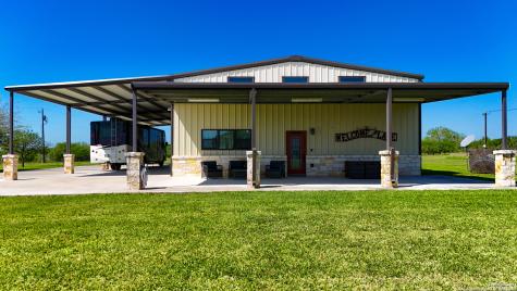 100 Breesport Drive Sandia TX 78383