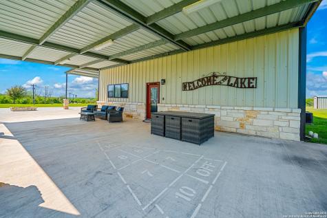 100 Breesport Drive Sandia TX 78383