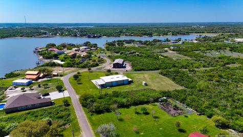 100 Breesport Drive Sandia TX 78383