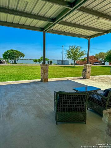 100 Breesport Drive Sandia TX 78383