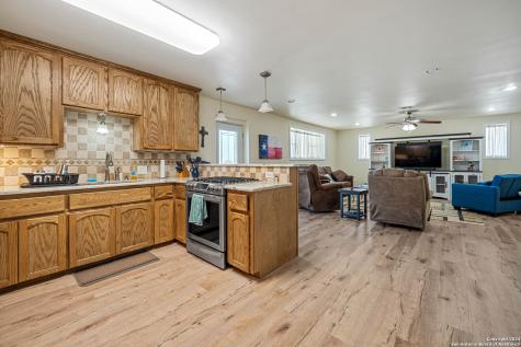 100 Breesport Drive Sandia TX 78383