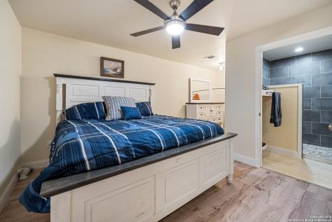 100 Breesport Drive Sandia TX 78383