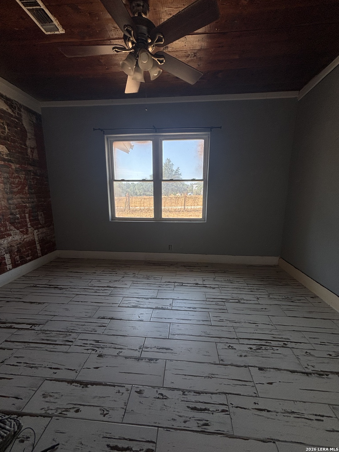 2702 Blue Creek Road La Vernia TX 78121