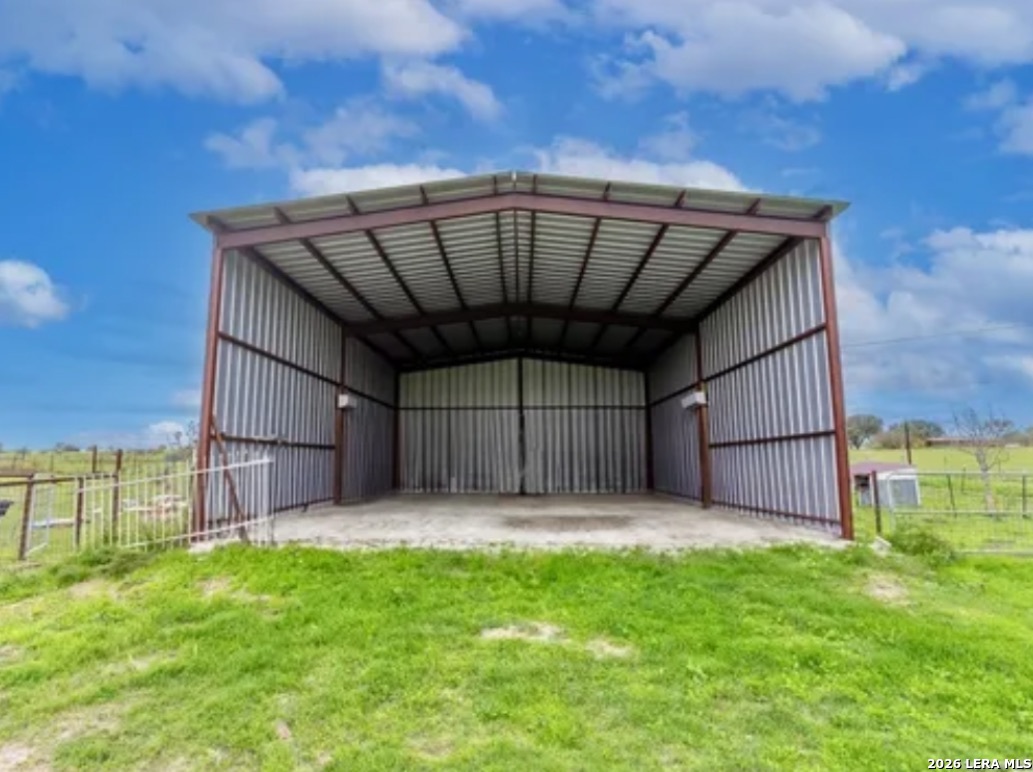 2702 Blue Creek Road La Vernia TX 78121