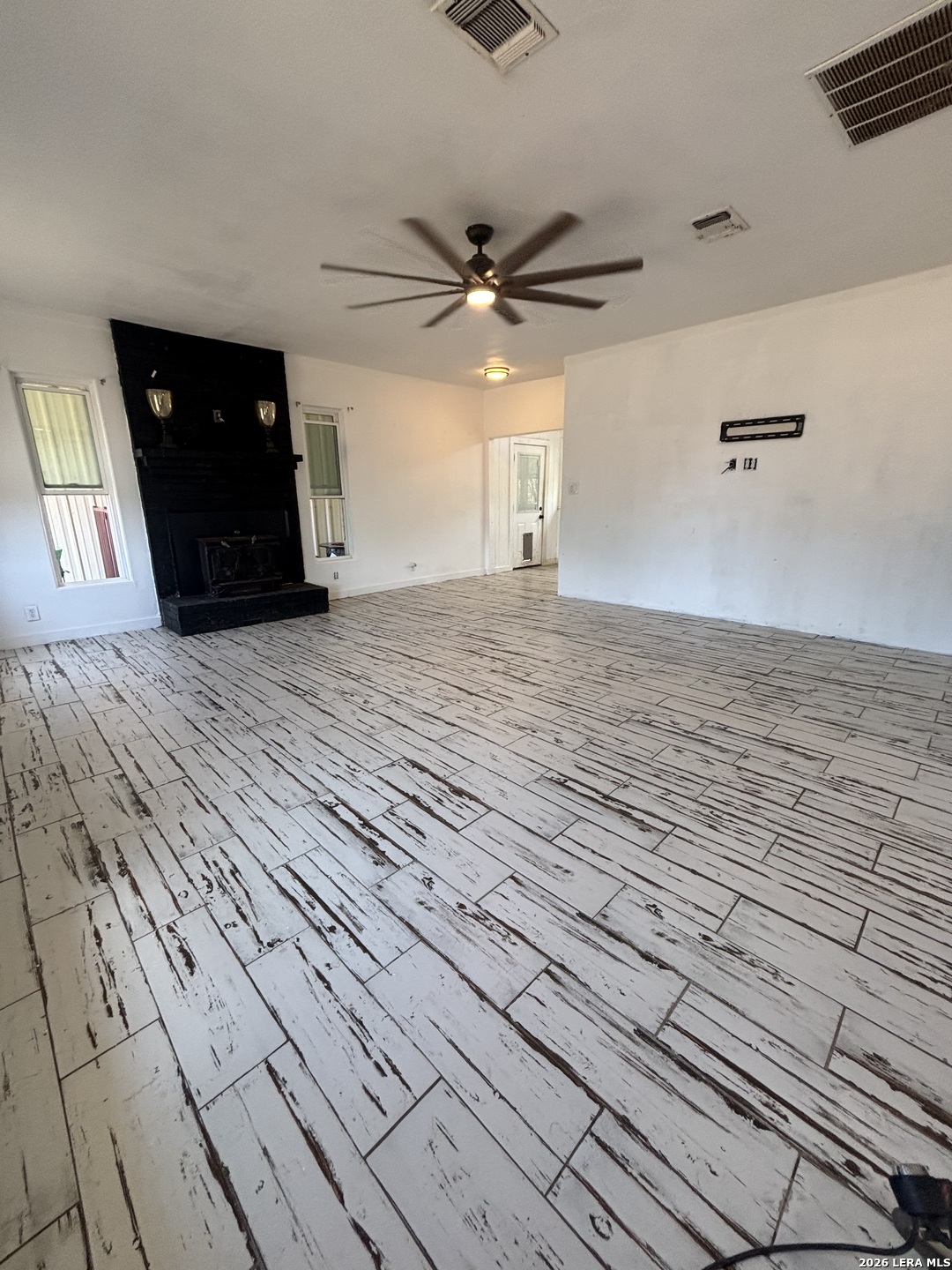 2702 Blue Creek Road La Vernia TX 78121