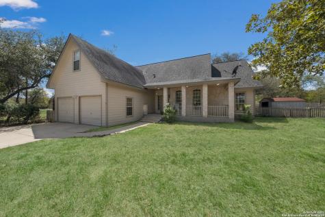 2288 County Road 770 Natalia TX 78059