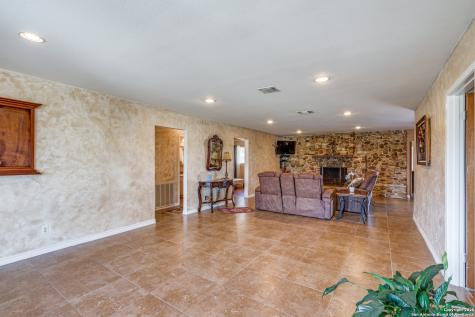 300 County Road 324 Adkins TX 78101