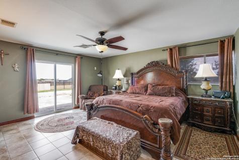 300 County Road 324 Adkins TX 78101