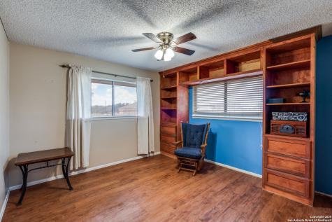 300 County Road 324 Adkins TX 78101
