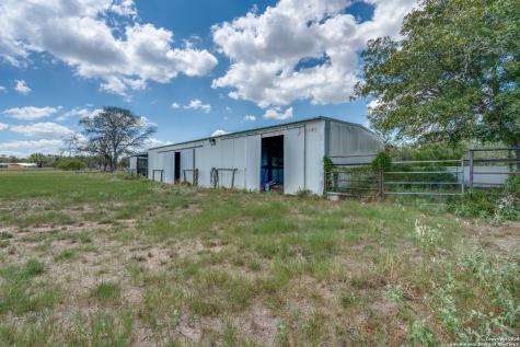 300 County Road 324 Adkins TX 78101
