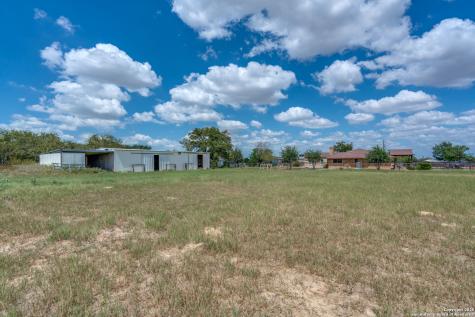 300 County Road 324 Adkins TX 78101