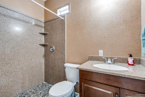 300 County Road 324 Adkins TX 78101