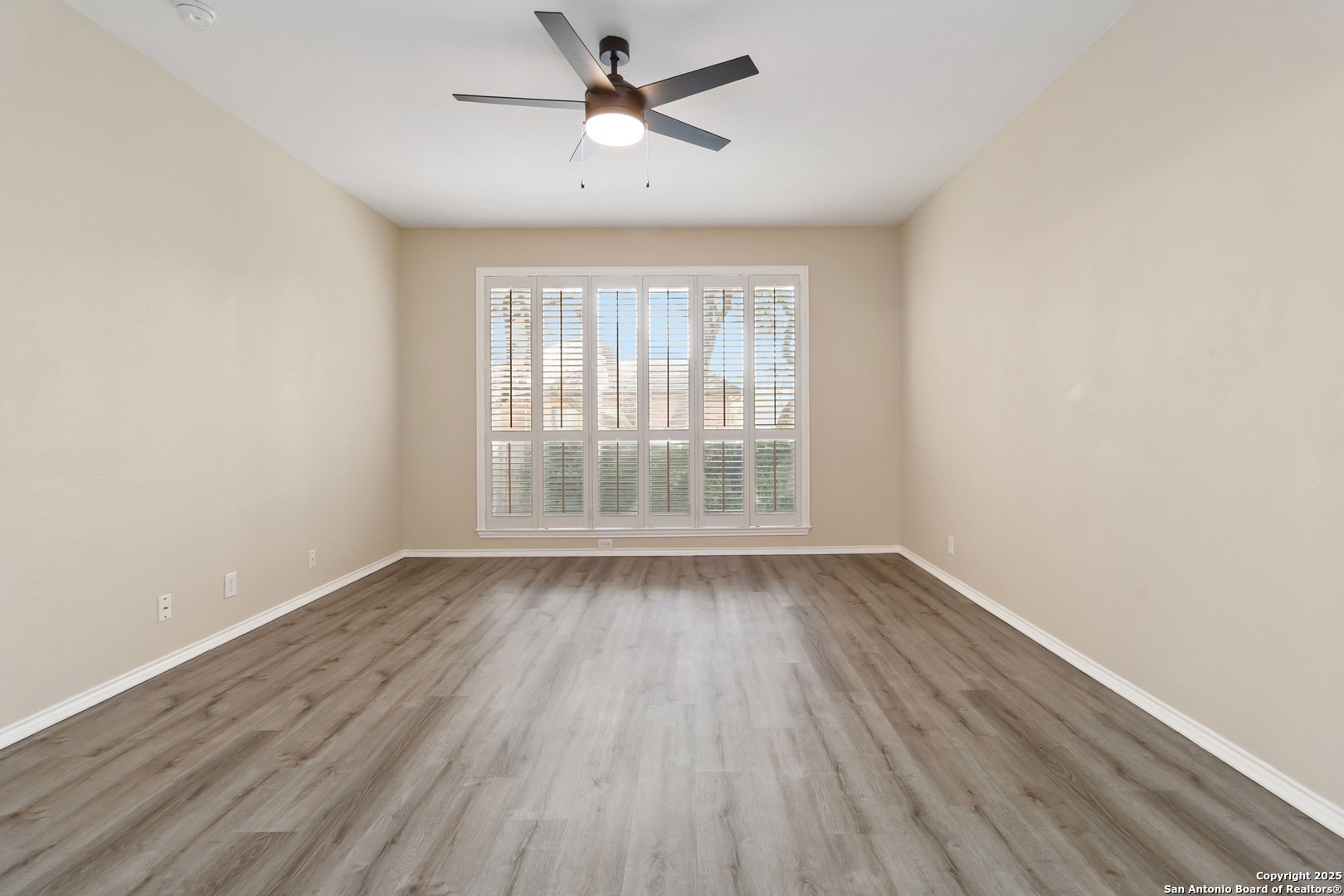 18611 Surreywood San Antonio TX 78258