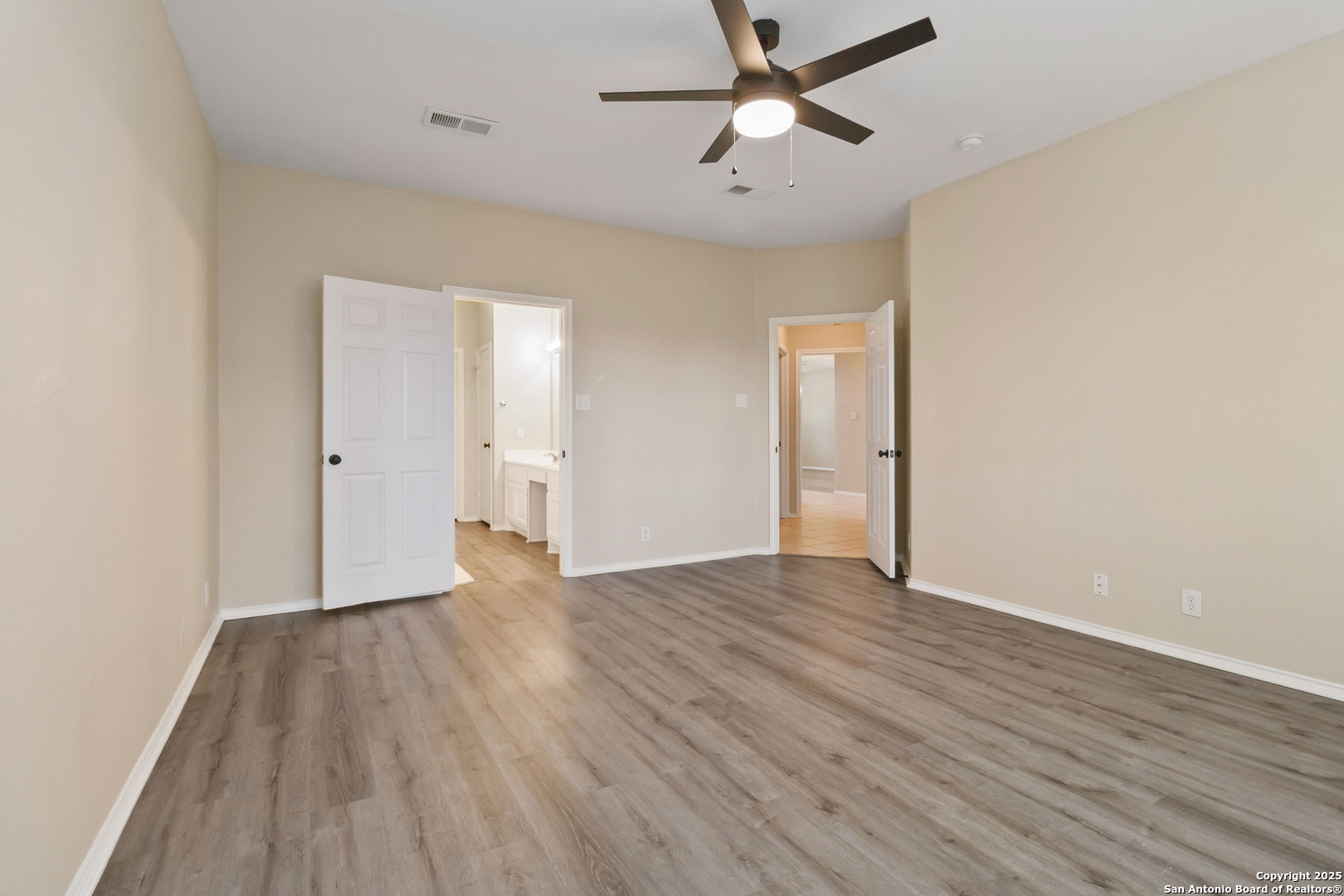 18611 Surreywood San Antonio TX 78258