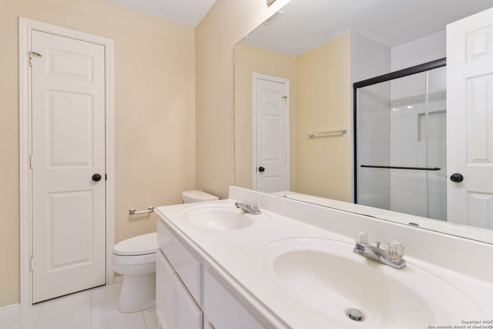 18611 Surreywood San Antonio TX 78258