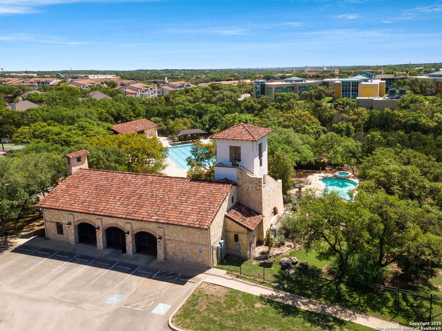 18611 Surreywood San Antonio TX 78258