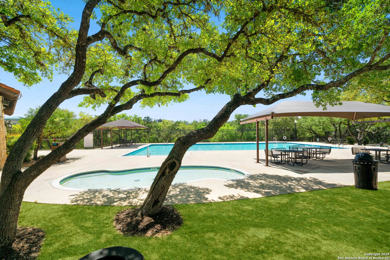 18611 Surreywood San Antonio TX 78258