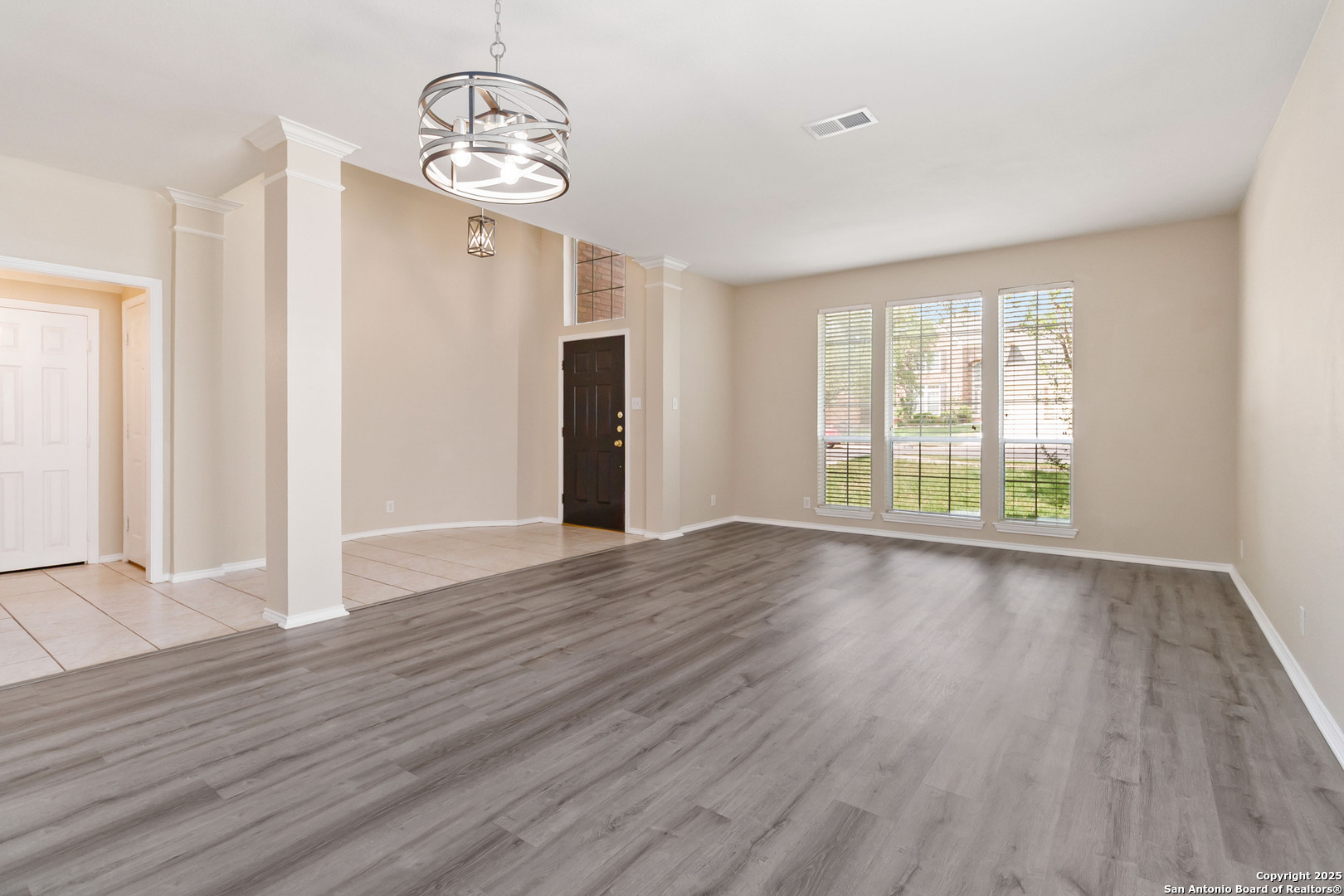 18611 Surreywood San Antonio TX 78258