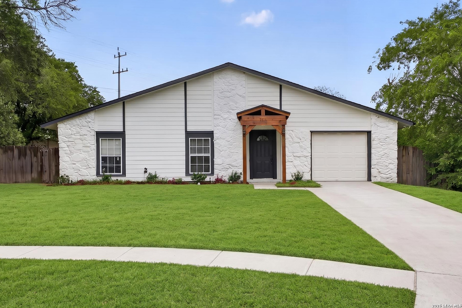 12209 Lucky Oaks Street Live Oak TX 78233