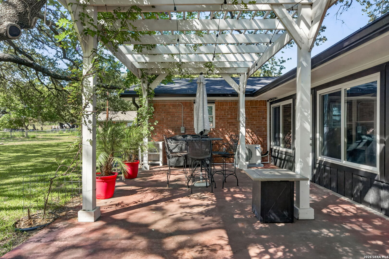 1205 Yellowstone Street Pleasanton TX 78064