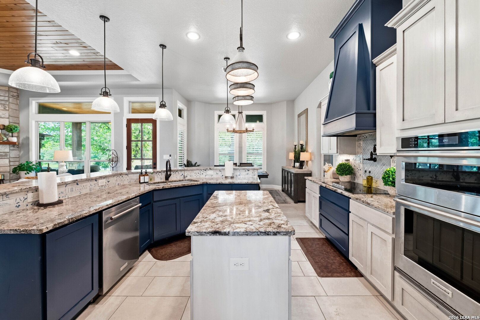 153 Crescent Ridge Adkins TX 78101